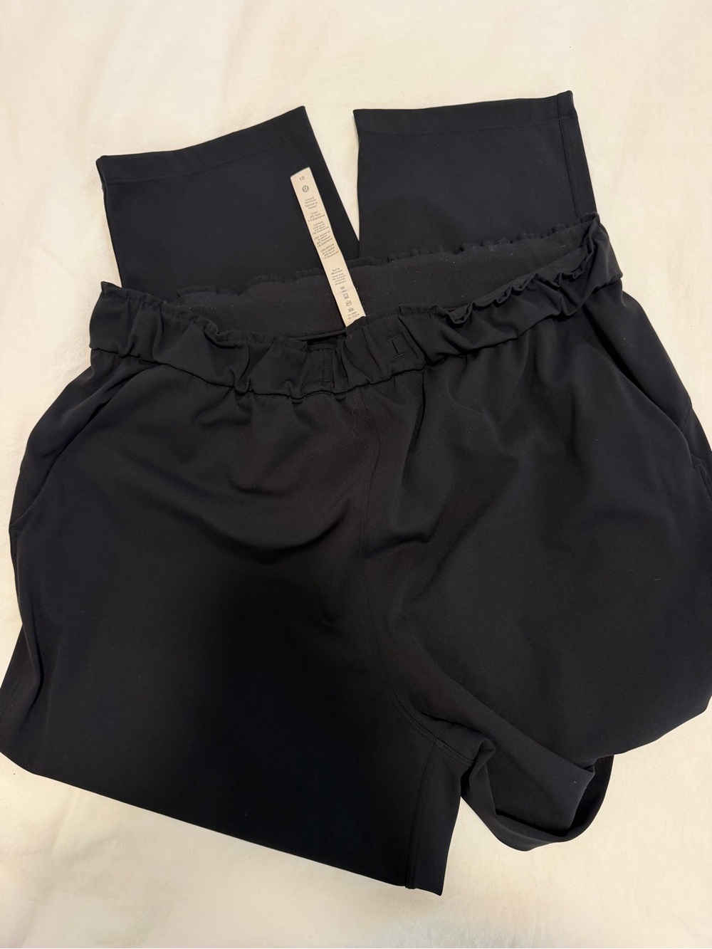 Lululemon Black High-Waist Pull-On pants size 10